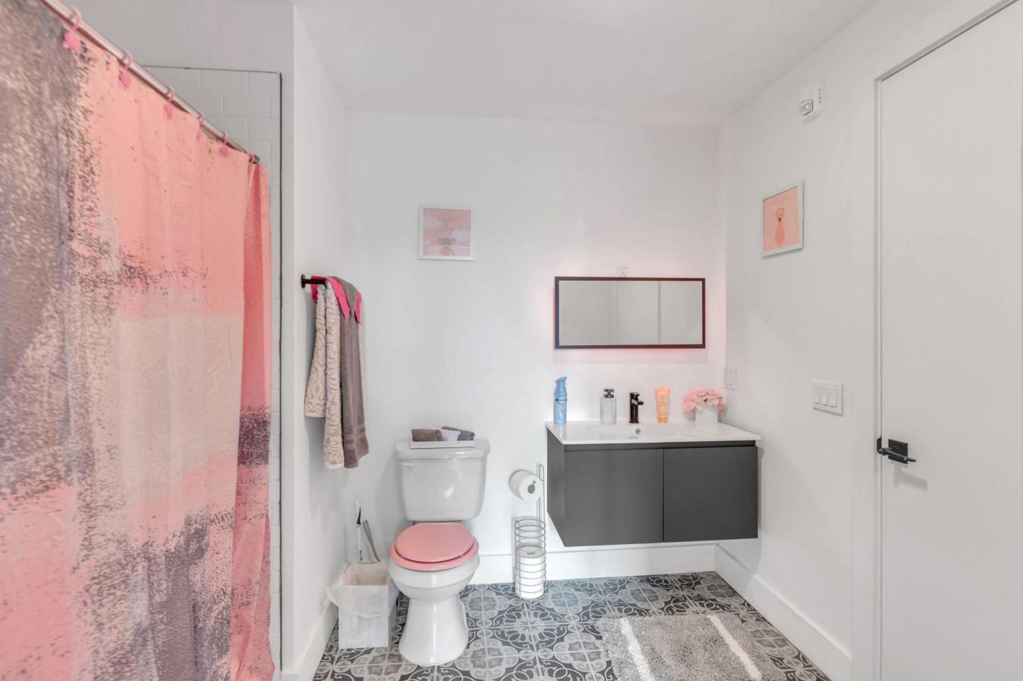 Pink Heaven Indoor Pool, Free Parking, Near Nyc Elizabeth Exterior foto