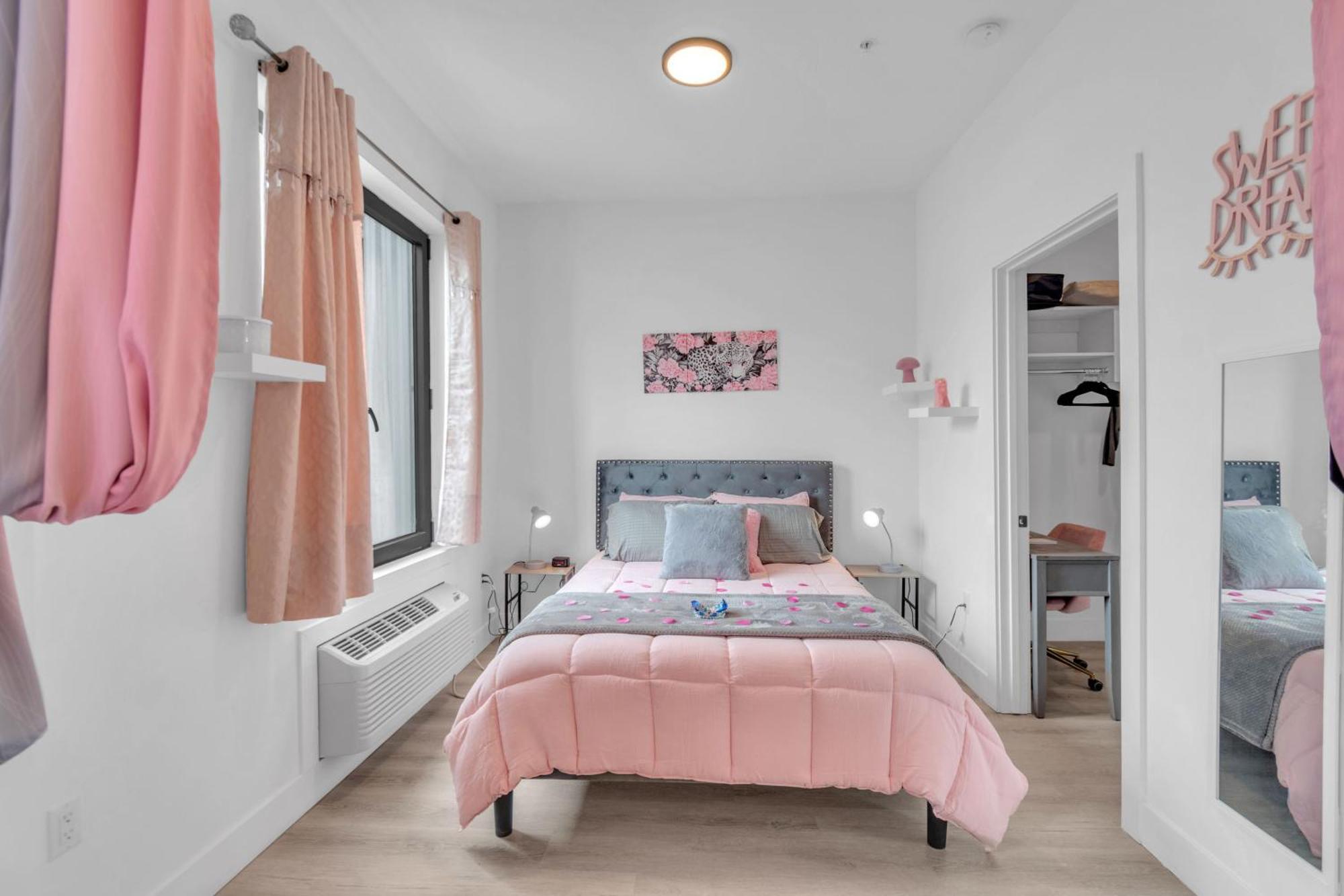 Pink Heaven Indoor Pool, Free Parking, Near Nyc Elizabeth Exterior foto