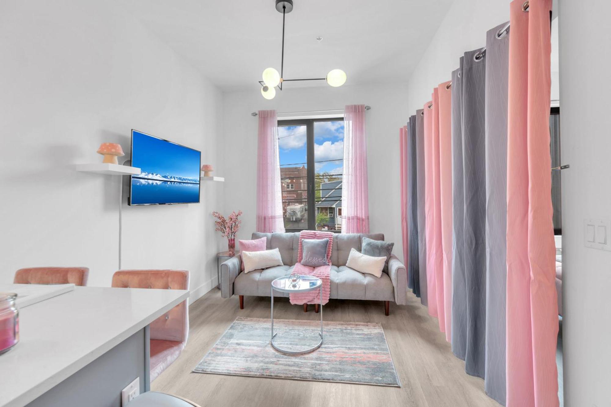 Pink Heaven Indoor Pool, Free Parking, Near Nyc Elizabeth Exterior foto